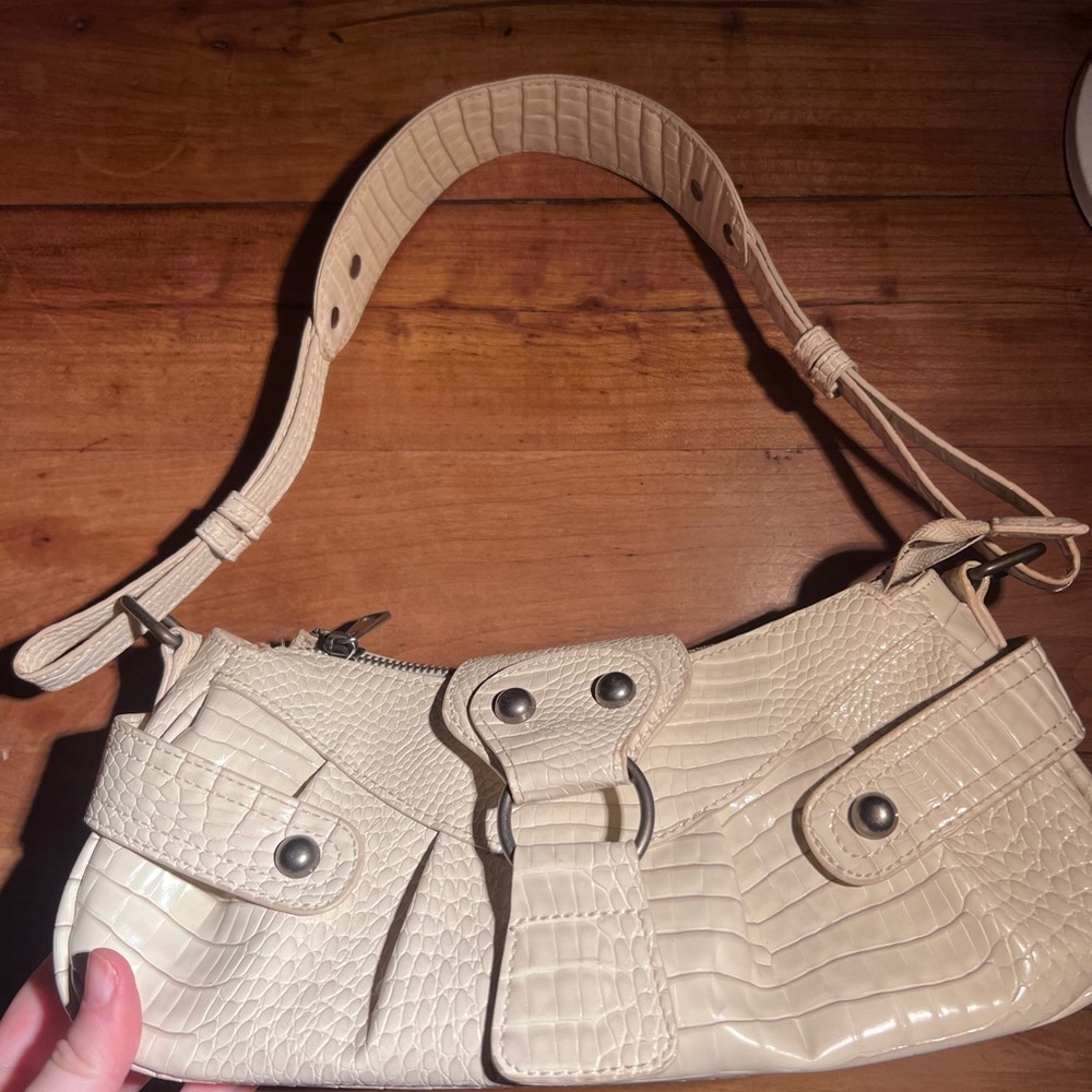 Cream Crocodile Embossed Shoulder Bag